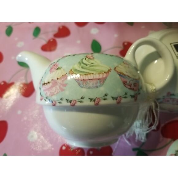 Summer River Floral/Cupcake Teapot with Stackable Tea Cup For One w Lid - Picture 6 of 6